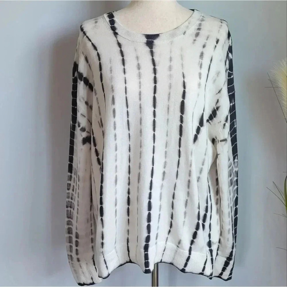 Lululemon, Crewneck Linear Tie Dye Grey Multi Pullover Sweater, Size 8 - Picture 13 of 13